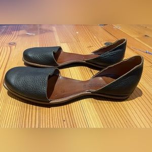 Cliff Dweller Black Leather Slip On Shoes Women’s 40.5